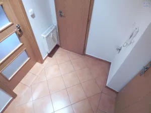 Pronájem bytu 1+1, Teplice, U nádraží, 35 m2