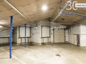 Pronájem skladu, Slušovice, 1200 m2