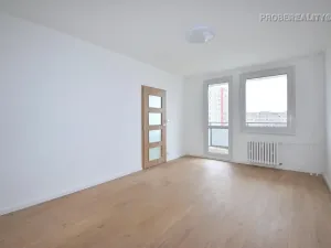 Prodej bytu 3+1, Praha - Modřany, Angelovova, 76 m2