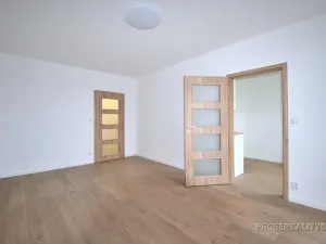 Prodej bytu 3+1, Praha - Modřany, Angelovova, 76 m2