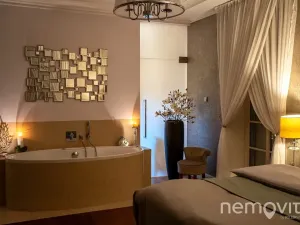 Prodej vily, Praha - Dejvice, V Šáreckém údolí, 459 m2