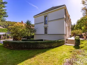 Prodej vily, Praha - Dejvice, V Šáreckém údolí, 459 m2