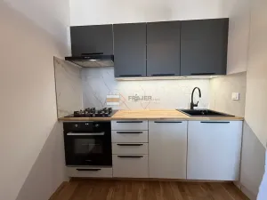 Pronájem bytu 2+kk, Praha - Kyje, Pelušková, 49 m2