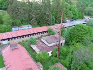 Prodej výrobních prostor, Skryje, 3000 m2