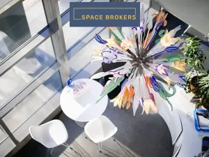 Pronájem kanceláře, Praha - Karlín, Ke Štvanici, 850 m2