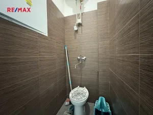 Pronájem obchodního prostoru, Hradec Králové, třída Edvarda Beneše, 220 m2