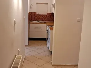 Pronájem bytu 3+kk, Praha - Kobylisy, Bořanovická, 50 m2