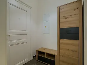 Pronájem bytu 2+kk, Praha - Nové Město, Legerova, 42 m2