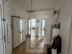 Pronájem bytu 3+1, Praha - Holešovice, Jankovcova, 103 m2