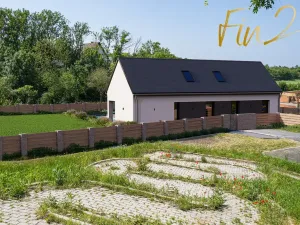 Prodej pozemku, Martiněves, 1360 m2