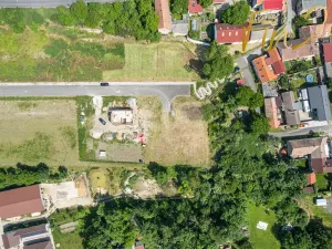 Prodej pozemku, Martiněves, 1360 m2