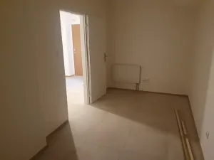 Pronájem obchodního prostoru, Praha - Vršovice, Košická, 56 m2