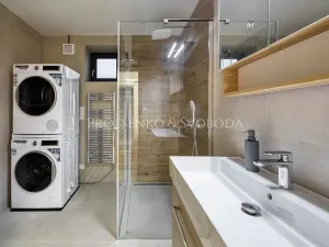 Prodej rodinného domu, Kamenice nad Lipou, Dobšova, 210 m2