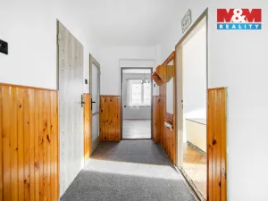 Prodej bytu 2+1, Čestice, 57 m2