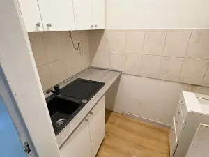 Pronájem bytu 3+kk, Praha - Libeň, Horovo náměstí, 70 m2