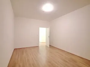 Pronájem bytu 3+kk, Praha, Rybalkova, 73 m2