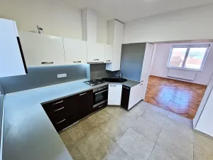 Prodej bytu 3+1, Brno, Tržní, 90 m2