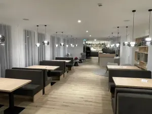 Pronájem kanceláře, Praha - Letňany, Beranových, 150 m2