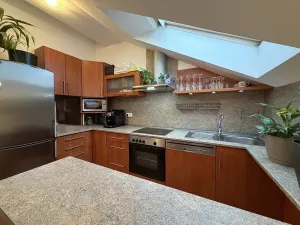 Prodej bytu 2+kk, Slavkov u Brna, sídliště Nádražní, 64 m2