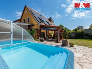 Prodej rodinného domu, Karlovy Vary - Stará Role, Nové domky, 152 m2