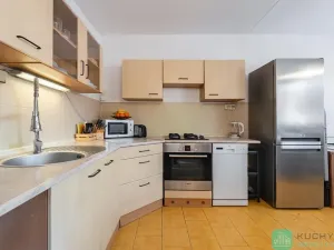 Prodej bytu 3+1, Dubí, Koněvova, 69 m2