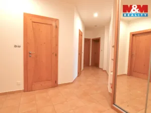 Pronájem bytu 4+kk, Praha - Hloubětín, V Novém Hloubětíně, 120 m2