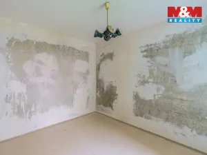 Prodej bytu 3+1, Orlová - Lutyně, Karla Dvořáčka, 67 m2