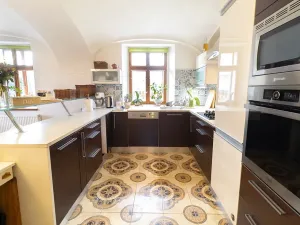 Prodej vícegeneračního domu, Bžany, 240 m2