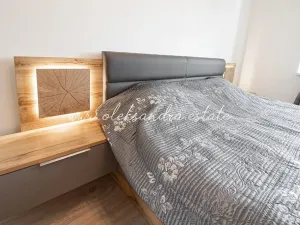 Pronájem bytu 2+kk, Praha - Lahovice, Strakonická, 38 m2