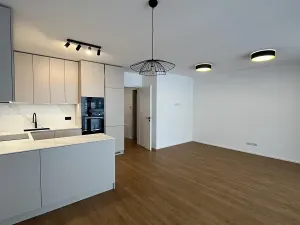 Pronájem bytu 3+kk, České Budějovice, Šroubárenská, 63 m2