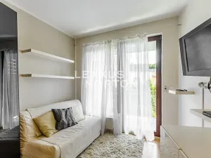 Pronájem bytu 1+kk, Praha - Smíchov, Jeřabinová, 33 m2