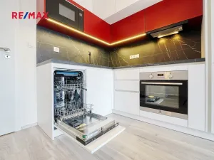 Prodej bytu 1+kk, Plzeň, Františka Kováříka, 32 m2