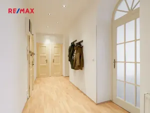 Prodej bytu 3+kk, Praha - Holešovice, Schnirchova, 87 m2