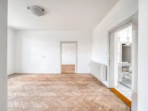 Prodej kanceláře, Křižanov, Benešovo náměstí, 530 m2