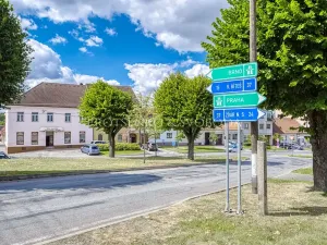 Prodej kanceláře, Křižanov, Benešovo náměstí, 530 m2