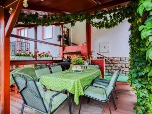 Prodej rodinného domu, Suchdol nad Lužnicí, Pražská, 180 m2