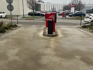 Pronájem garážového stání, Brno, Kigginsova, 12 m2