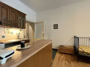 Pronájem bytu 2+kk, Praha - Holešovice, Komunardů, 50 m2