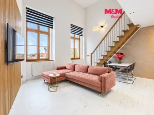 Prodej bytu 4+kk, Klatovy - Klatovy III, Husovo náměstí, 78 m2