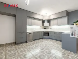 Prodej rodinného domu, Okrouhlo, 241 m2