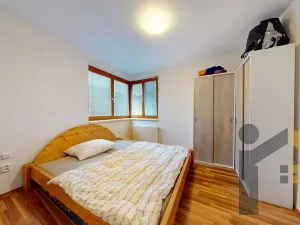 Pronájem bytu 3+kk, Praha - Hostivař, Hornoměcholupská, 84 m2