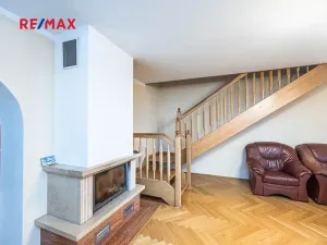 Pronájem rodinného domu, Mirošovice, Senohrabská, 150 m2