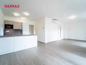 Pronájem rodinného domu, Veltruby, 97 m2