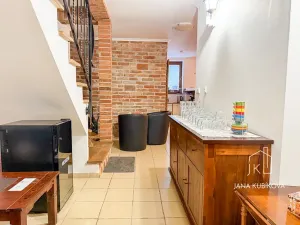 Pronájem ubytování, Valtice, Josefská, 251 m2