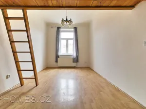 Pronájem bytu 1+1, Praha - Smíchov, Kováků, 36 m2