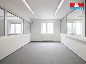 Prodej kanceláře, Praha - Hostivař, Na Plískavě, 401 m2