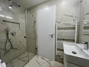 Pronájem bytu 1+kk, Praha - Nusle, Závišova, 33 m2