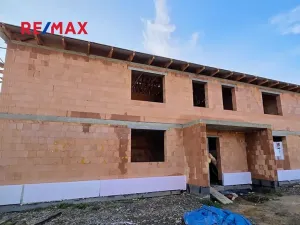 Prodej bytu 2+kk, Třeština, 68 m2