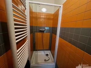 Pronájem kanceláře, Praha - Modřany, Do koutů, 41 m2