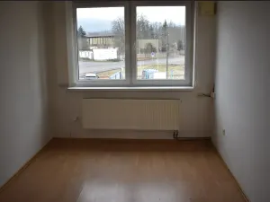 Pronájem kanceláře, Chlumec, U Dálnice, 42 m2